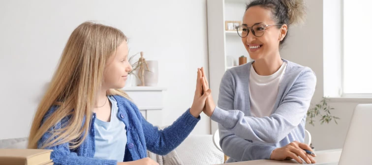Les Canadiens se tournent vers les activités complémentaires pour renforcer leur résilience financière dans un climat économique difficile