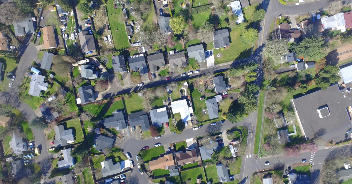 Custom Railings Address Vancouver's Diverse Environmental and Structural Challenges